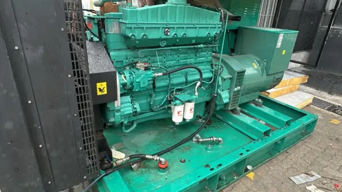 VENDO GRUPO GERADOR DE ENERGIA CUMMINSS DE 500 KVA
