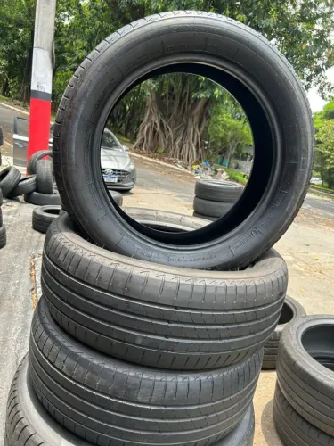 Pneus 205/55/17 Bridgestone por 350$ cada seminovos originais