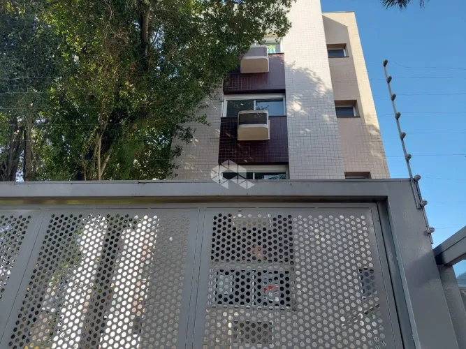 CONDOMINIO NOVO NO ALTO PETROPOLIS