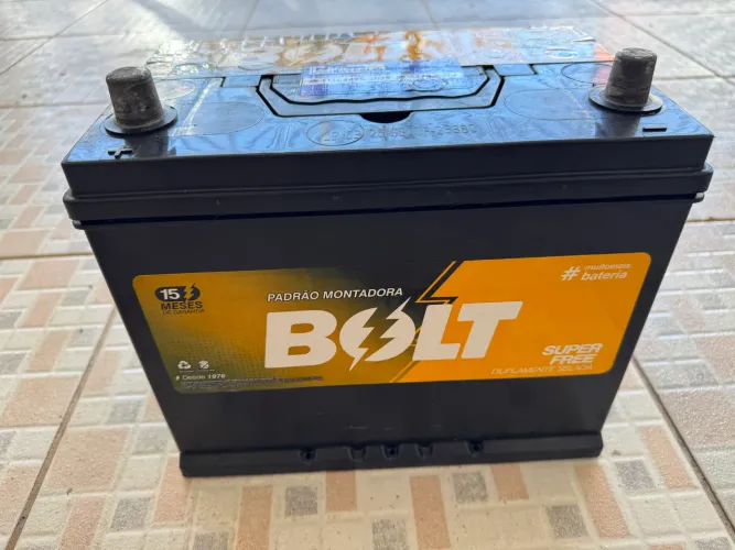 Bateria Bolt 80 amperes. Pouquíssimo tempo de uso!