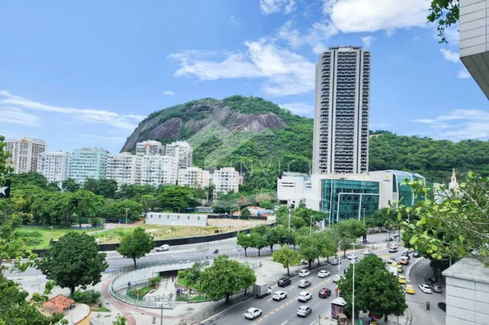 Maravilhoso 3 quartos com duas vagas na escritura em Botafogo