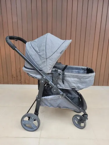 Carrinho de Bebê Olympus com Moisés, Bebê Conforto e Base - Galzerano (EXCELENTE ESTADO)