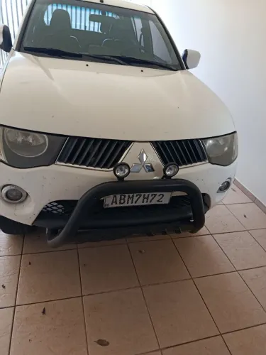 Mitsubishi L200 Triton HPE 3.2 CD TB Int.diesel AUT 2010