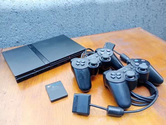 PlayStation 2 Slim - SCPH 70001