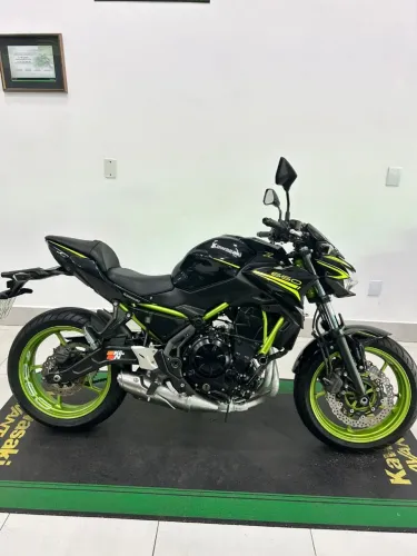 KAWASAKI Z650