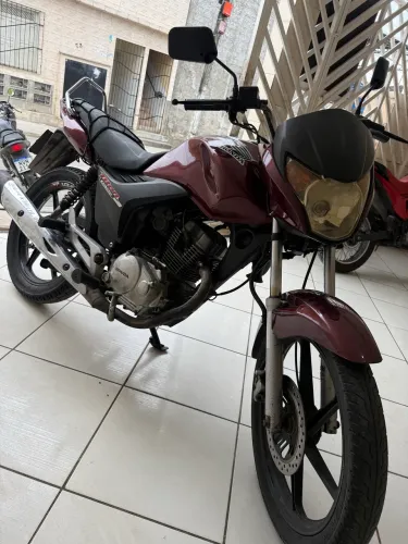 Titan 150cc pra ALUGAR 230$