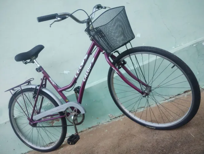 Bicicleta Caloi Ceci anos 90 aro 26.