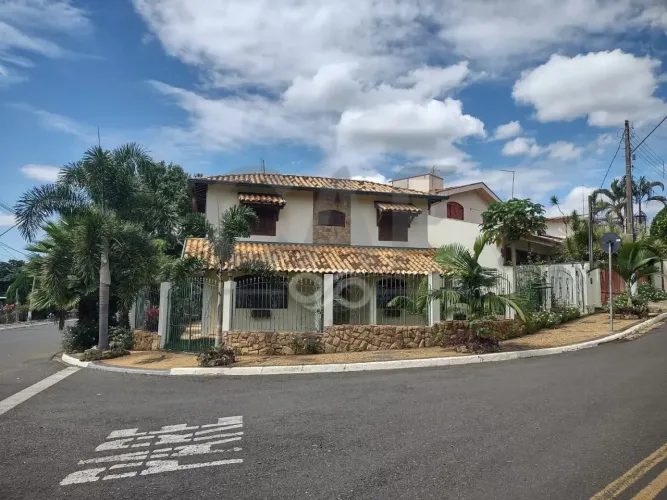 Casa com 4 dormitórios à venda, 173 m² por R$ 930.000,00 - Jardim Holanda - Holambra/SP