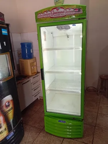 Expositora, cervejeira, Metalfrio, porta de vidro, 497L