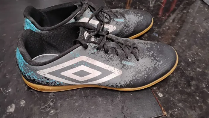 Chuteira Futsal UMBRO COSMIC