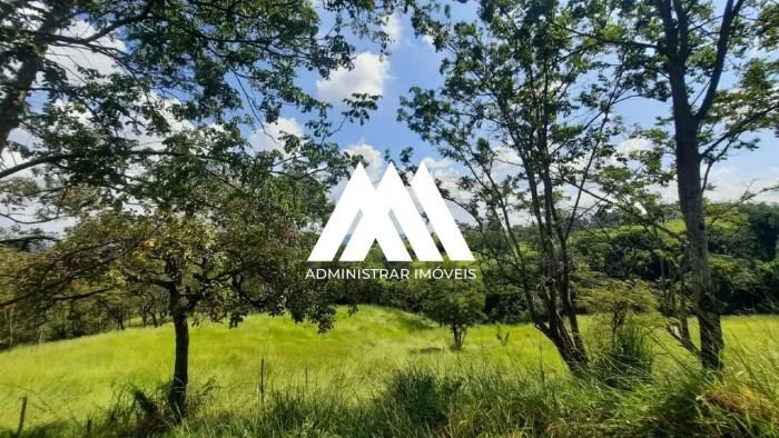 Vendo lote em Itaúna com ótima localização!