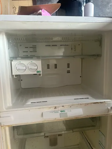 Geladeira Consul Duplex CRM45 - Freezer Gelando - Para Conserto