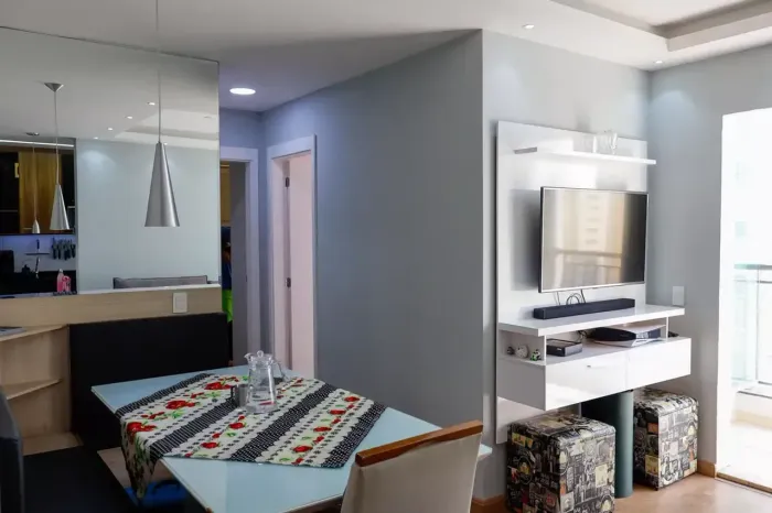 Apto Continental Osasco | 56m², 2 dorms (suíte), varanda com vidro, 1 vaga | Living Magic
