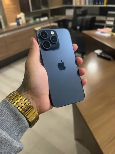 iPhone 15 Pro Max 256GB Titânio Azul ? Impecável