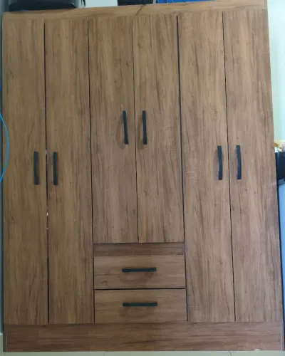 Guarda-roupa 6 portas e 2 gavetas - Excelente estado