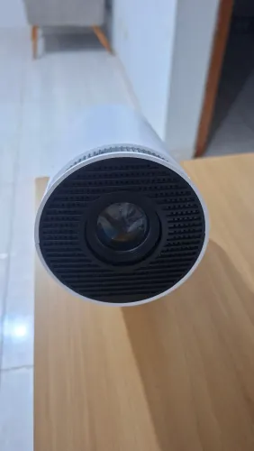 Projetor portátil HY300