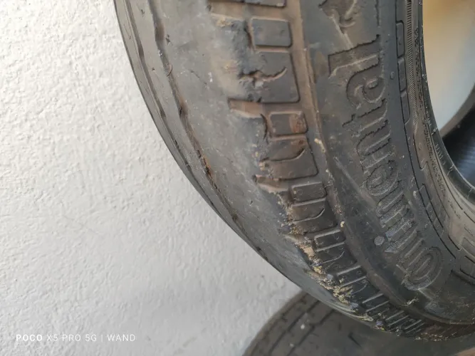 Pneus semi novos