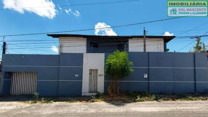 Casa com 5 dormitórios para alugar, 340 m² por R$ 6.697,75/mês - Edson Queiroz - Fortaleza