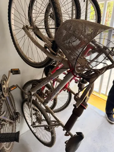 Oportunidade! Lote com 2 Bicicletas (Marbella c/ Marcha + Monark BMX)