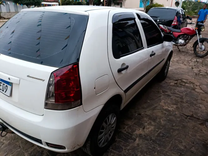 Fiat Palio 1.0 Economy Fire Flex 8V 4P 2011