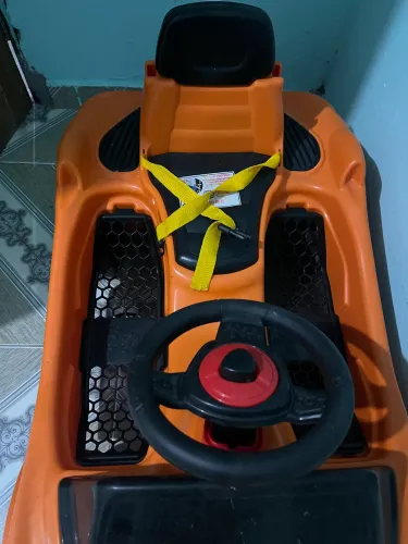 Vendo carro de passeio pouco usado