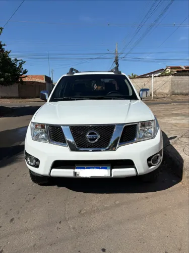 Nissan Frontier SL CD 4X4 2.5tb Diesel AUT 2016