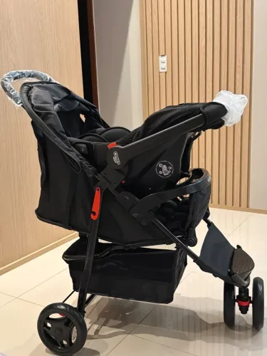 Carrinho + Bebê Conforto Cosco Toffy Duo + Base (NOVO)