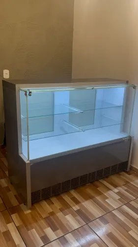 Vitrine neutra - Gelopar