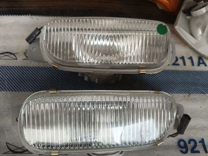 Par faróis Lucas Verona Escort autolatina