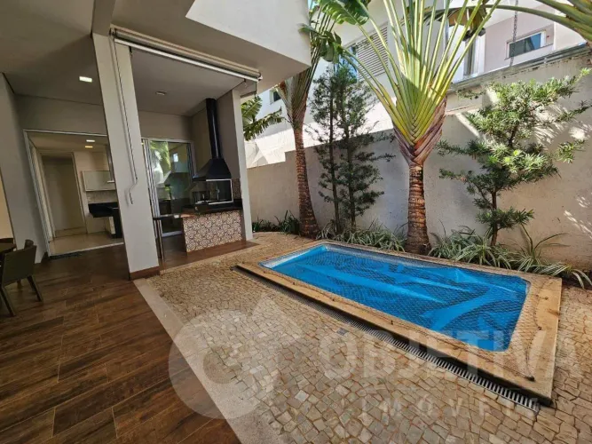 Casa em Condomínio para aluguel, 3 quartos, 3 suítes, 4 vagas, Jardins Roma - UBERLANDIA/M