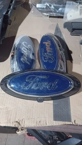 Emblema da tampa traseira da ranger