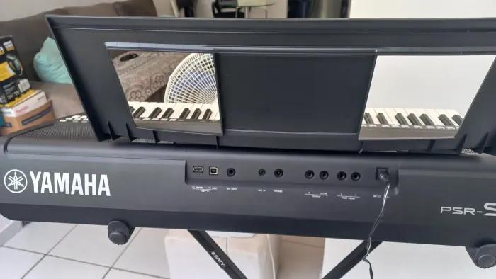 Vendo teclado yamaha sx 600 novo na caixa já sampliado