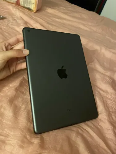 IPad 8