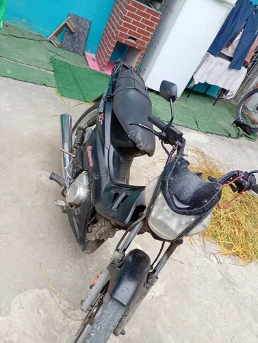 Moto Jonny hype