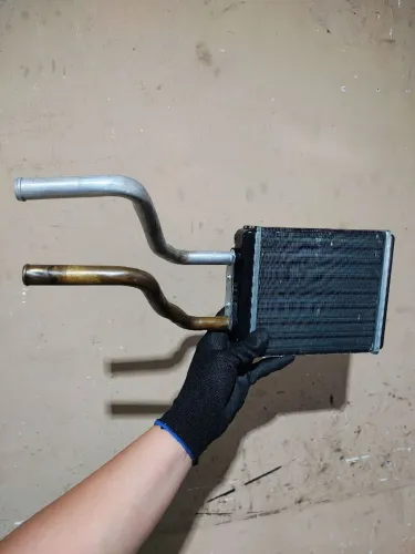 Radiador de ar quente GOL/PARATI/SAVEIRO 94 A 98