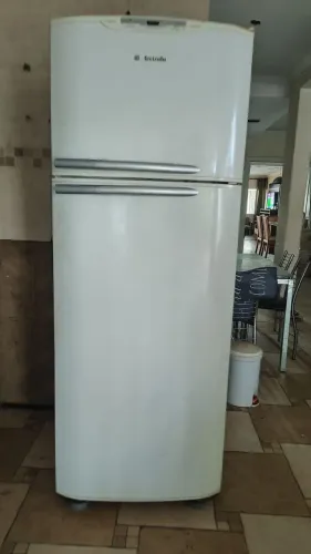 Freezer e geladeira com defeito