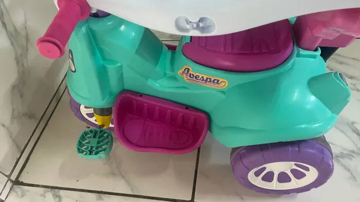 Triciclo infantil de empurrar