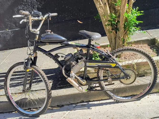 BICICLETA MOTORIZADA 80CC, 50KM RODADO