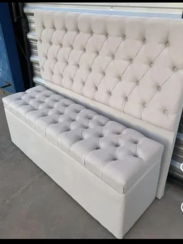Conjunto cabeceira e bau recamier 