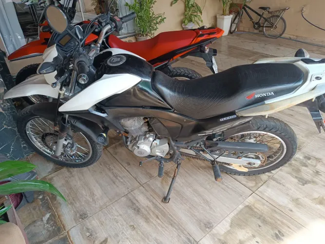 Vendo Bros 160 2015 R$ 14.000,00