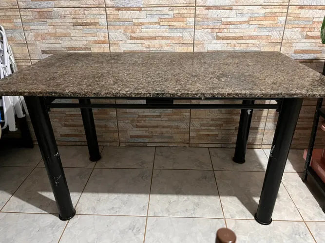 Mesa de jantar 6 lugares em mármore/granito - retangular