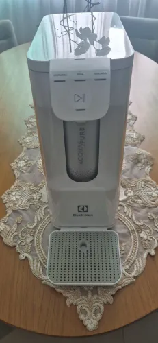Purificador de água gelada/fria/natural ELECTROLUX PE12B BRANCO