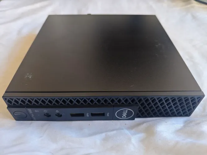 Dell Optiplex 3050 - Intel Core i5 7500T - 256GB SSD - 16Gb de Memória RAM