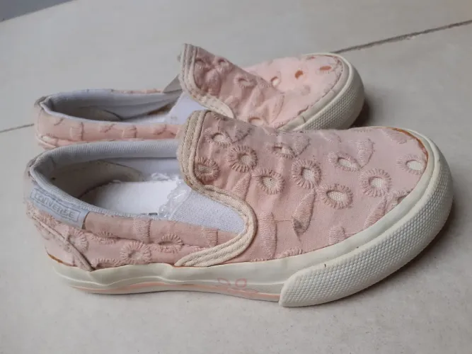Tenis
