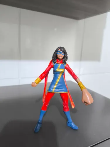 Marvel Legenda Miss Marvel