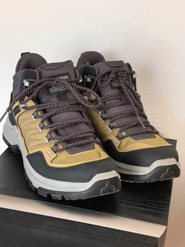 Bota Quechua MH100 Water Proof - nº40 Intacta