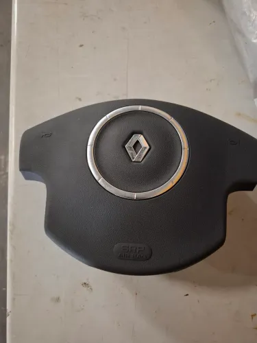 Airbag do Renault Megane.