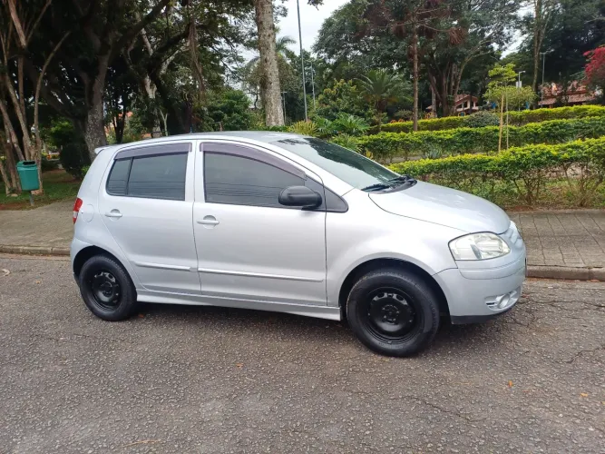 Volkswagen Fox Plus 1.6mi/ 1.6mi Total Flex 8V 4P 2005