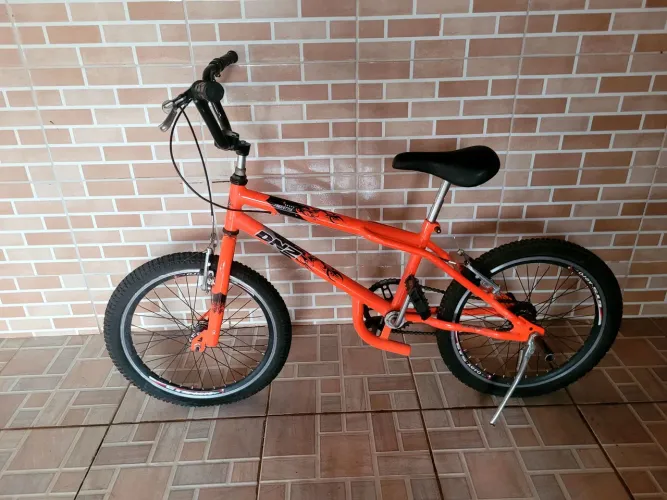 Bicicleta BMX / Freestyle DNZ Laranja Aro 20 - Aros GTS Aero