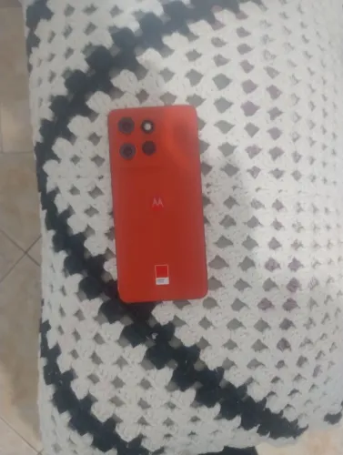 VENDE. MOTO EDGE 50 NEO. NOVINHO ESTADO DE LOJA PREÇO 1099 REAIS CIDADE FRANCA